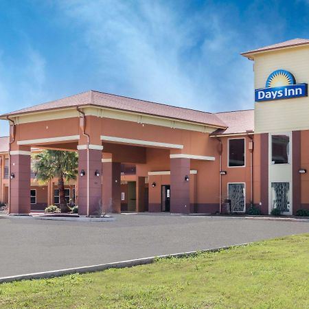 Days Inn By Wyndham Dilley Εξωτερικό φωτογραφία